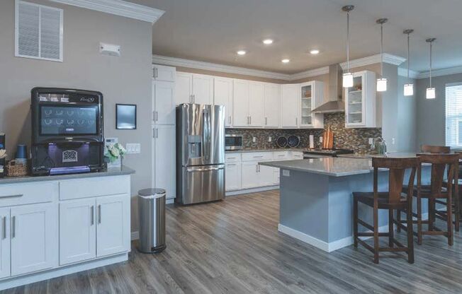 1 bed, 1 bath, 711 sqft, $1,500, Unit 315