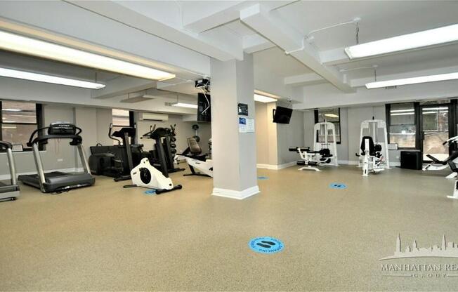 1 bed, 1 bath, $5,300, Unit 9L