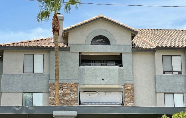 2 beds, 2 baths, $1,395, Unit APARTMENT 222