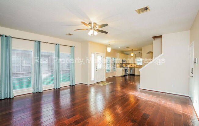1719 VLG TOWNHOUSE DR