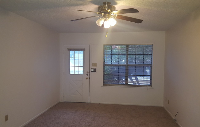 320 Station Street, Converse, Texas