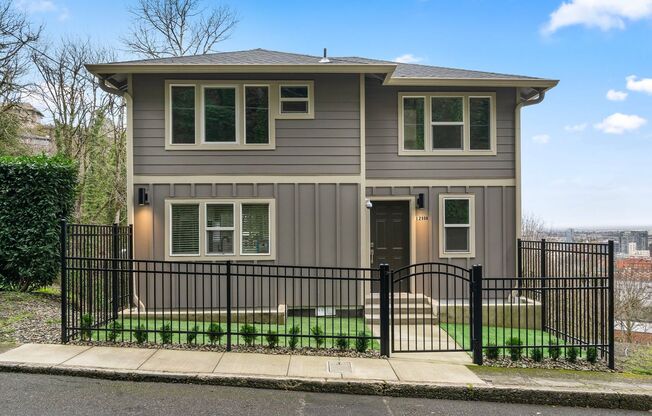 New Build  3 Bed, 2.5 Bath Rental home in Portland Heights!