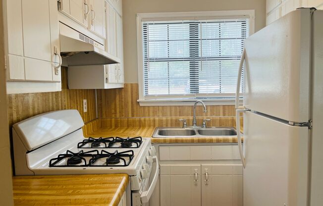 2 beds, 1.5 baths, 1,235 sqft, $1,395, Unit D