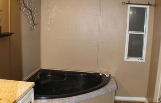 2 beds, 2 baths, $800