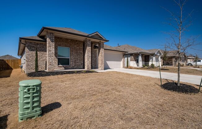Fantastic 3 Bedroom, 2 Bath Home Near Downtown Hutto