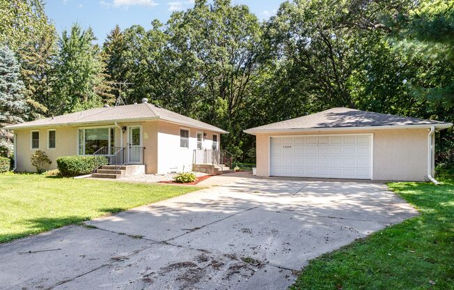 4 Bed | 2 bath House in Andover School District