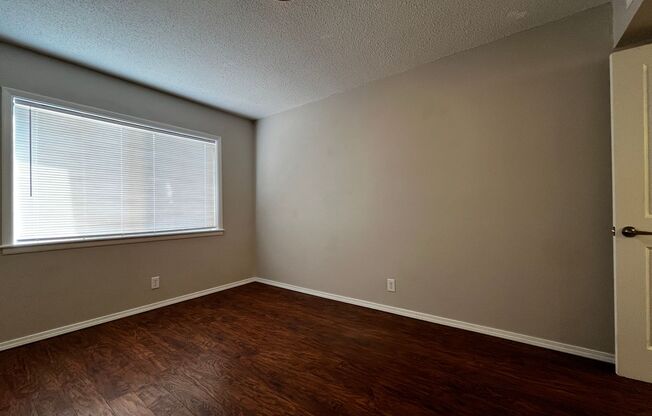 1 bed, 1 bath, 584 sqft, $835, Unit Unit 103