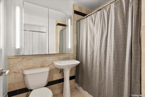 Studio, 1 bath, 400 sqft, $3,150, Unit 32F