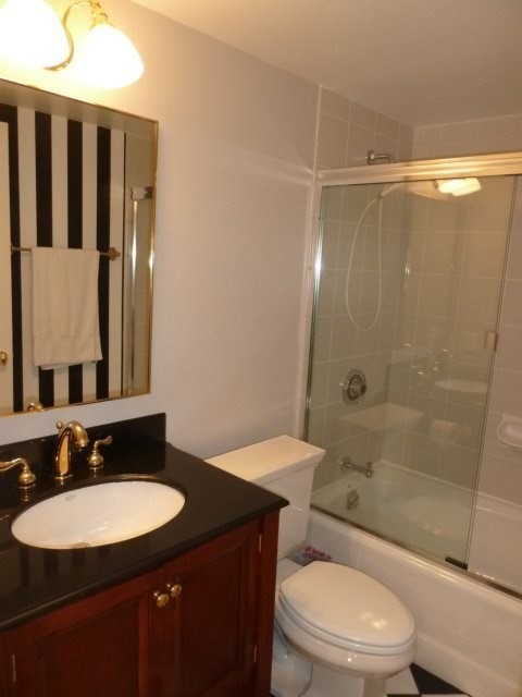 2 beds, 2 baths, 1,210 sqft, $5,500, Unit W907
