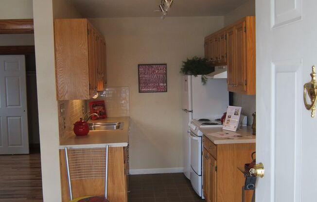 1 bed, 1 bath, $1,695, Unit # 1