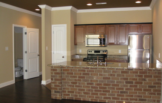 3 beds, 2.5 baths, 1,425 sqft, $1,425, Unit 116