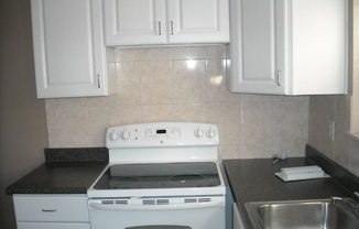 61 Furness Pl