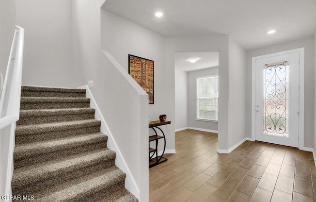 East El Paso 4 bed Refrig A/C