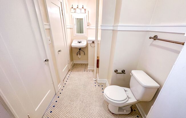 1 bed, 1 bath, 550 sqft, $1,450, Unit 305
