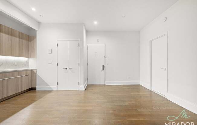 Studio, 1 bath, 439 sqft, $3,900, Unit 14G