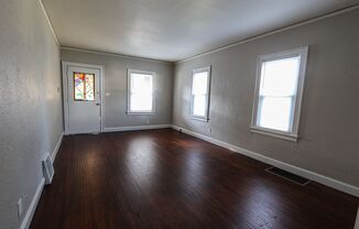 3 beds, 1 bath, $1,195