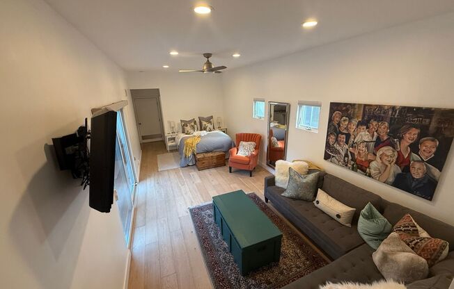 4 beds, 3.5 baths, $14,000