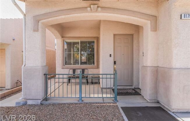 Discover this GEM in the Monaco community,located near shopping,dining,parks & community center.