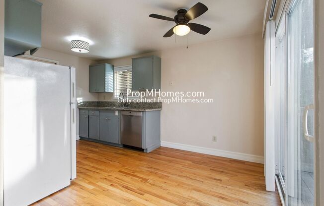 Charming 2 Bedroom Duplex in SW Portland!