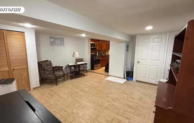 1 bed, 1 bath, $2,200, Unit 1