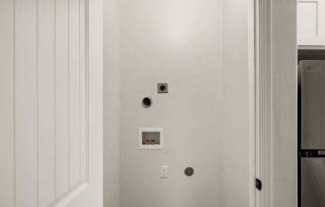 1 bed, 1 bath, 623 sqft, $1,000, Unit 321