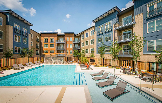 Refreshing Pool With Large Sundeck And Wi-Fi at Mira Upper Rock, Maryland, 20850