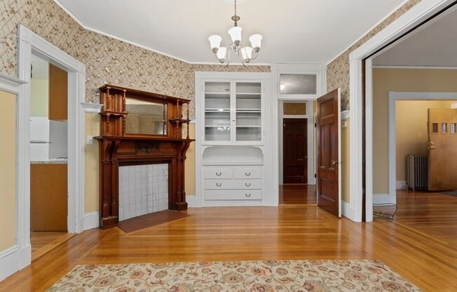 12 MATCHETT ST