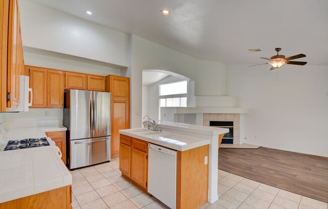 4 Bedroom!! Must See!!