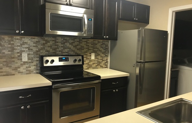 2 beds, 2 baths, $1,700