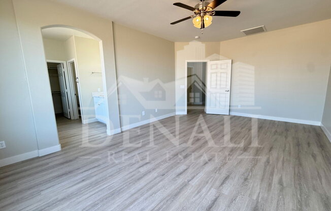 4 beds, 2 baths, 2,271 sqft, $2,095