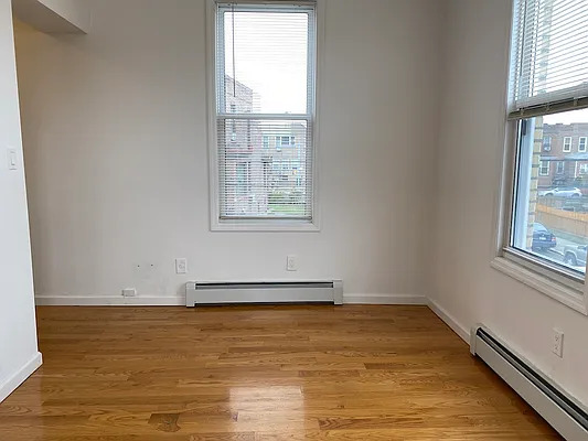 24 12 35 ST