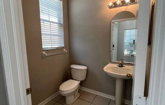 12024 DEACONS CROFT LN