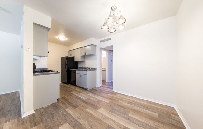 1 bed, 1 bath, 700 sqft, $749, Unit 147 H