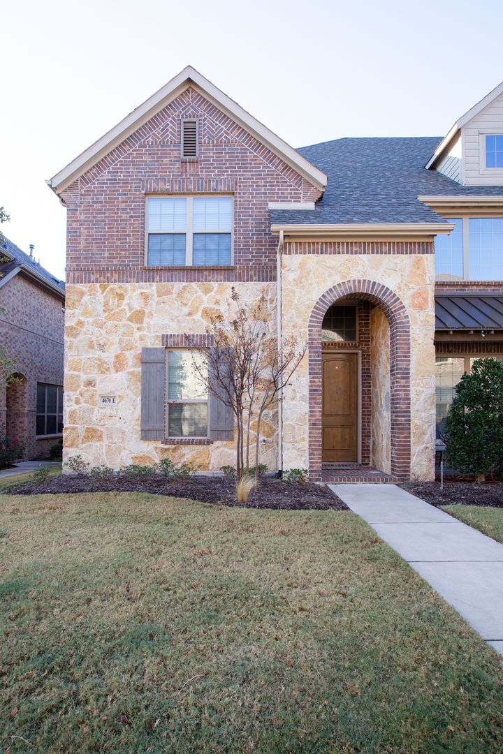 Awesome Carrollton Townhouse