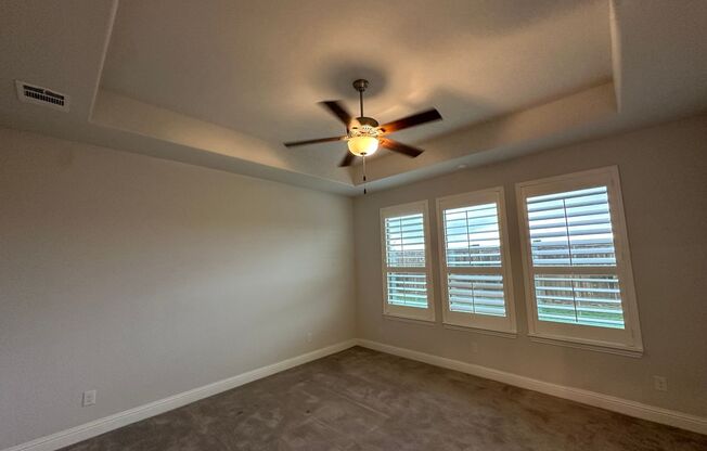 3 beds, 2 baths, $3,195