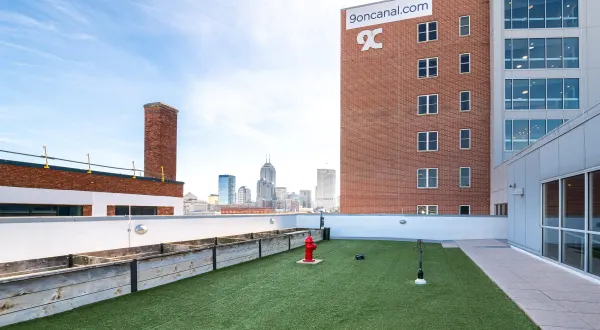 335 W 9 ST