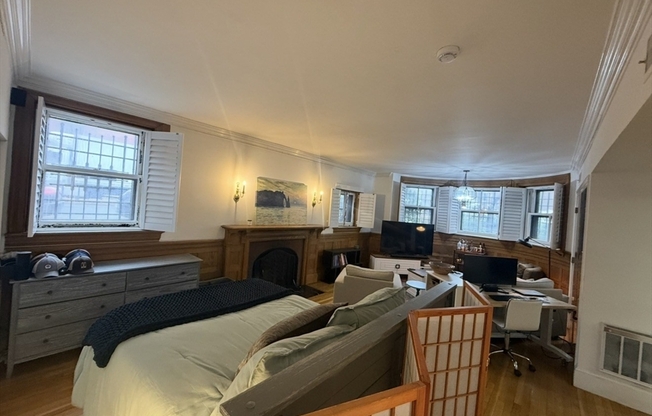 280 Commonwealth Ave.