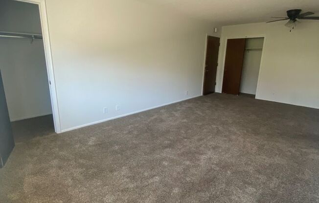 Country Park Apartments