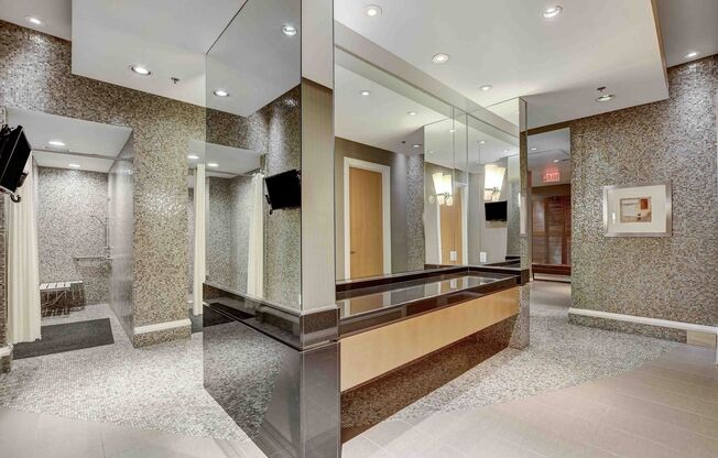 2 beds, 2 baths, $2,450, Unit # 2407