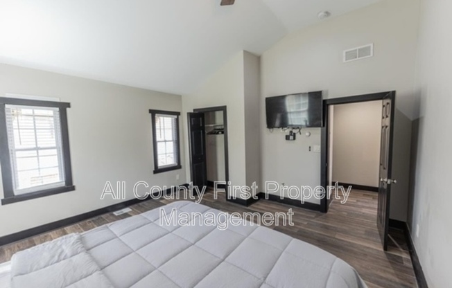 1764 SPG AVE