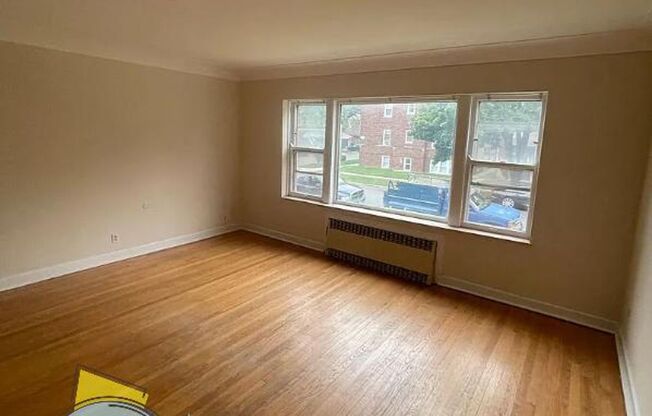 1645 Gunderson Ave, Berwyn!