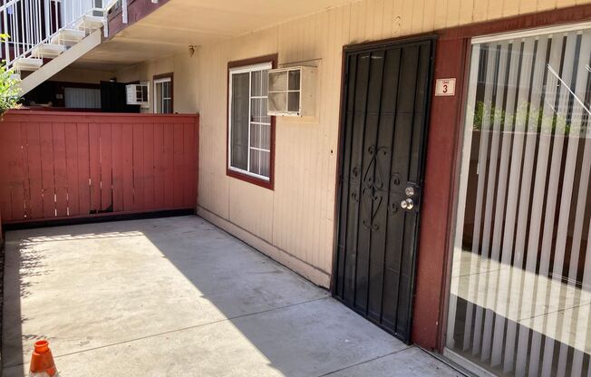 2 beds, 1 bath, 819 sqft, $2,295, Unit 1240-03