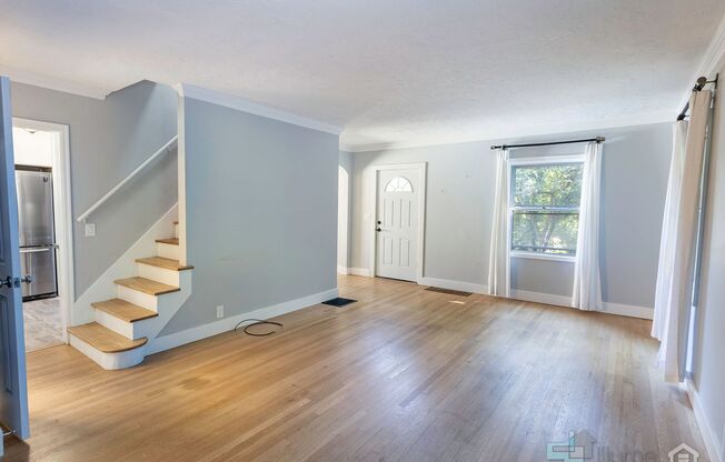 3 Bedroom... Sweet Story-Book Mid-Century Cape Cod!