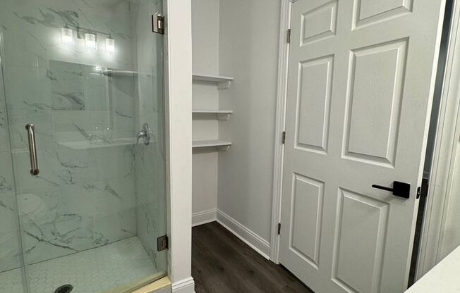 3 beds, 2 baths, 1,290 sqft, $1,795, Unit Unit 217 - Loft