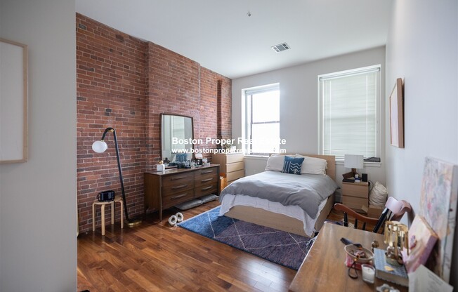 460 Harrison Ave Unit 330