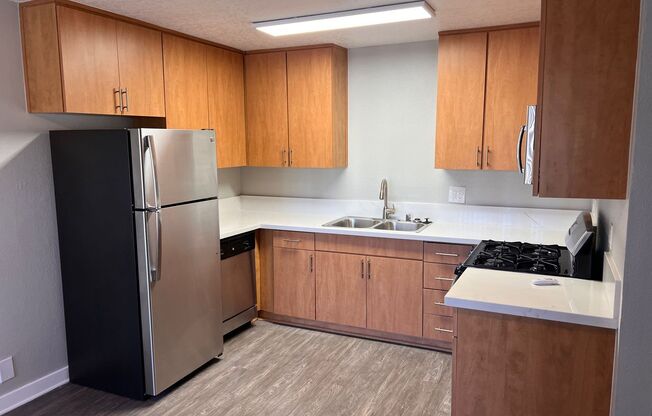 2 beds, 1 bath, 950 sqft, $2,695, Unit 1720-3