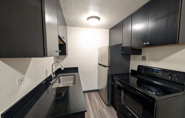 1 bed, 1 bath, 568 sqft, $1,700, Unit 306