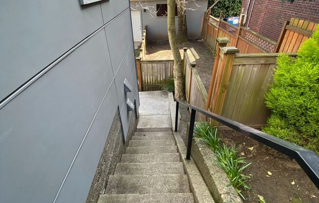 6408 Phinney - Located at the top of Phinney Ridge