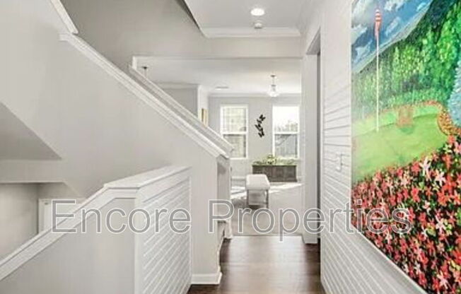 551 GRAND CENTRAL STA