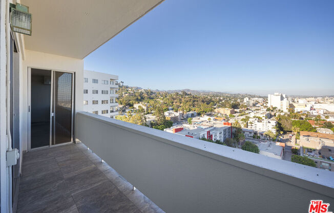 2 beds, 4.5 baths, 2,130 sqft, $8,500, Unit 1209
